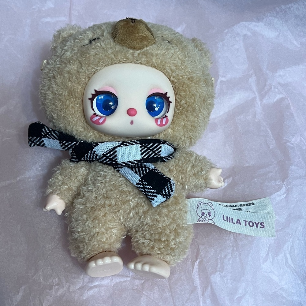 Liila Zoo - brown bear pendant